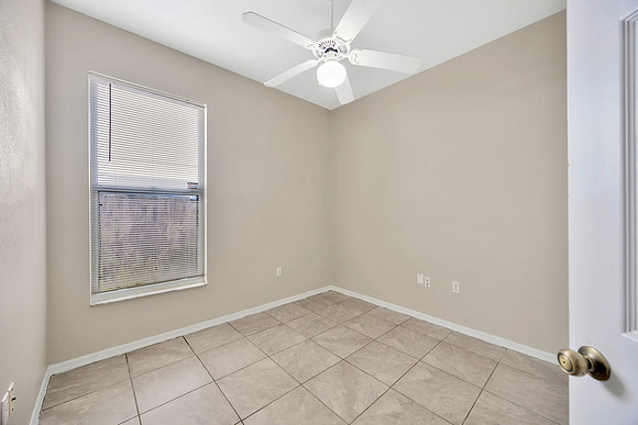 McKenzie Currie 4511 Oak River Dr.-14