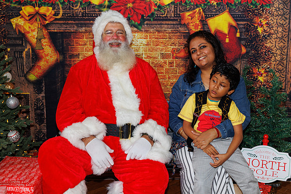 Live Oak Christmas December 14th 2024-80