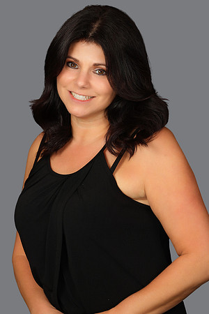 Michelle 2 Headshot Gray BG