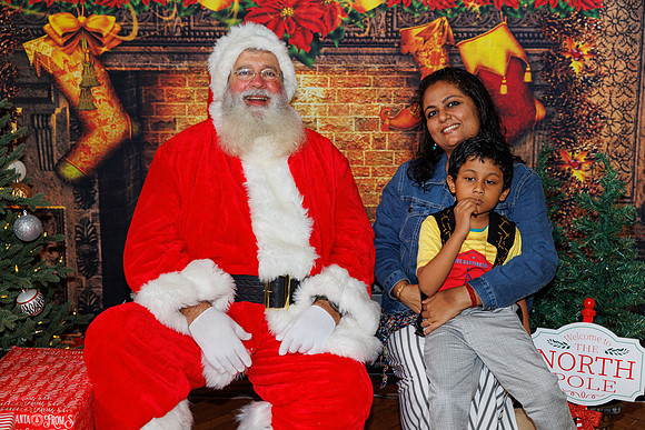 Live Oak Christmas December 14th 2024-78