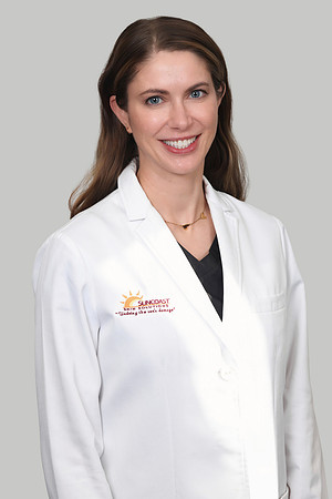 Ines O'Shaughnessy Headshot Gray 2