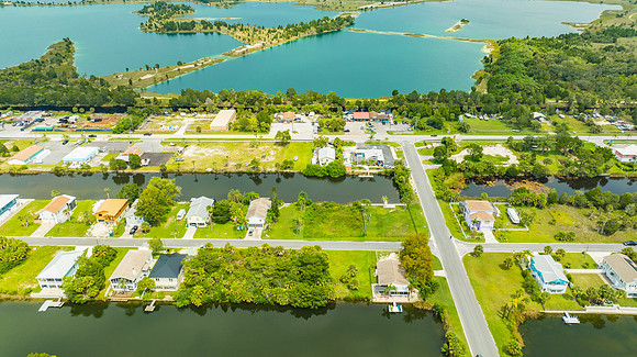 Mary Hayward 0 Fernleaf Dr-19