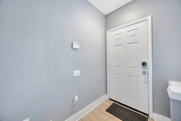 Zoey 4427 Barnstead Dr.-14