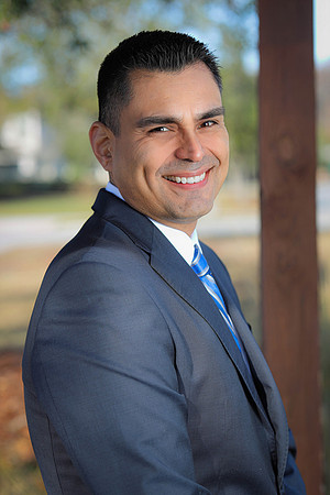 Eddie Arraiga Headshots-10