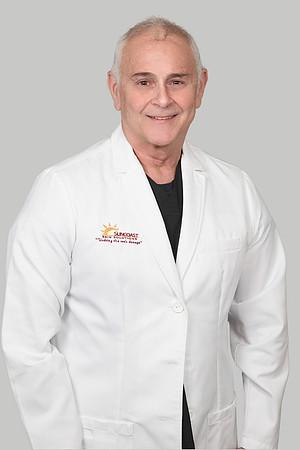 Michael Bernhardt Headshot Gray 2