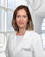 FCS Amelie Auclerc Headshot 1