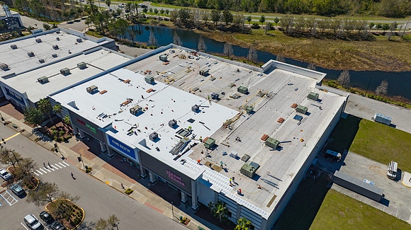 Nations Roofing during construction Planet Fitness -5
