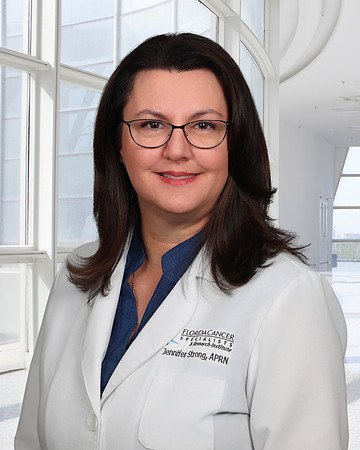 FCS Jennifer Strong Headshot 1