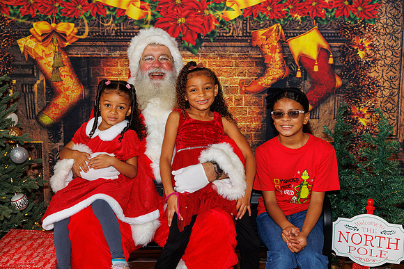 Live Oak Christmas December 14th 2024-87
