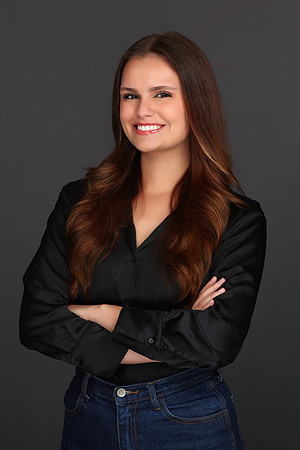 Ashley Guiney Professional Headshot-3