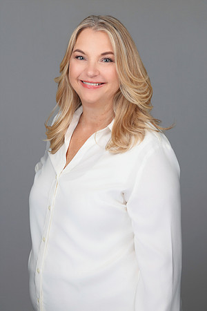 Kelly Hendry Headshots-5