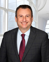 Dr. Lucio Gordan Headshot 2