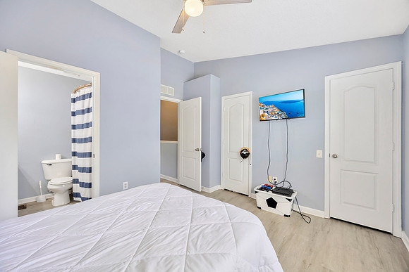 Zoey 4427 Barnstead Dr.-10