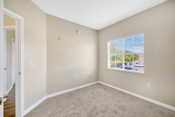 Zoey 9507 Grovesdale Cir #201-16