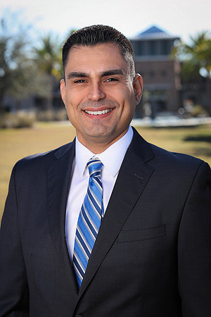 Eddie Arraiga Headshots-1
