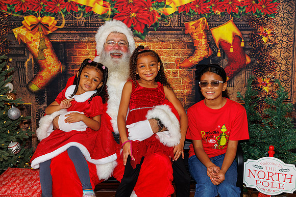 Live Oak Christmas December 14th 2024-89