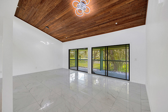 Candy Smith 818 Pinewood Ct-3