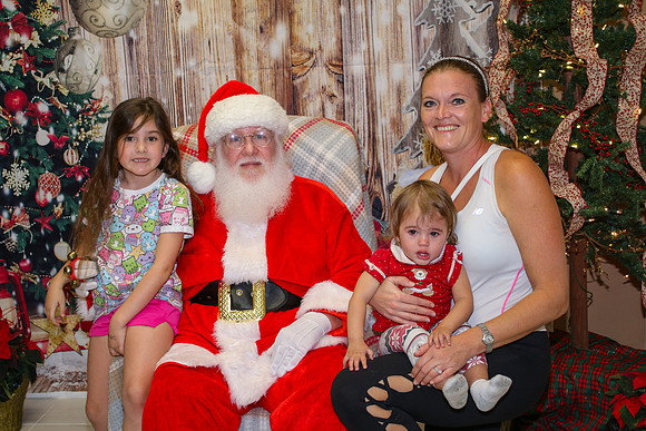 Mickey Keenan Pictures with Santa 2024-42