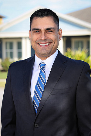 Eddie Arraiga Headshots-2