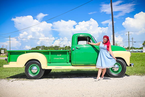Julio Green Chevy-53