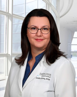 FCS Jennifer Strong Headshot 2