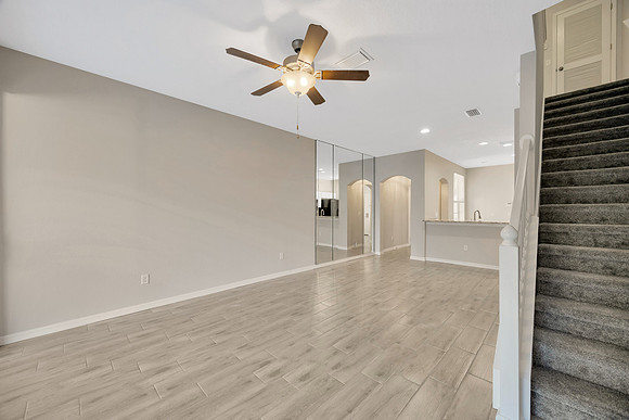 April 11246 Windsor Place-10