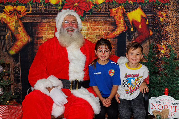 Live Oak Christmas December 14th 2024-117