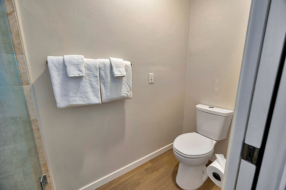 Lynn Davis 2409 Arborwood Dr.-34