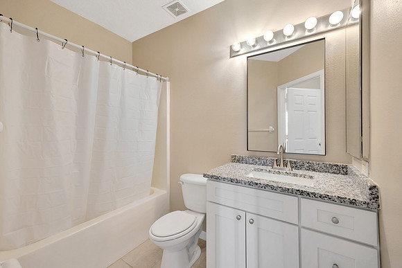 Zoey 9507 Grovesdale Cir #201-10