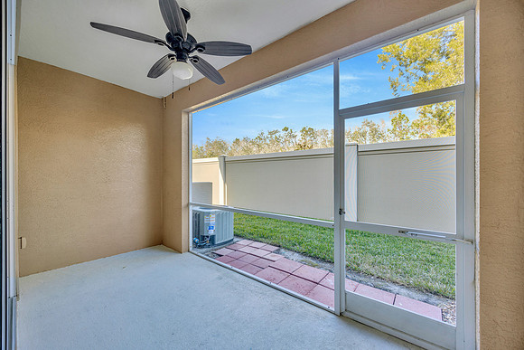 April 11246 Windsor Place-38