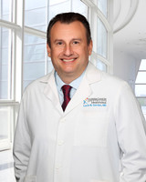 Dr. Lucio Gordan Headshot 4