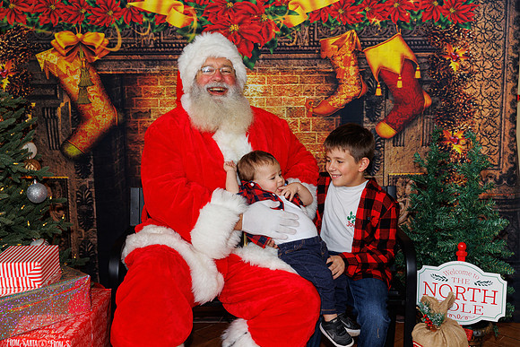 Live Oak Christmas December 14th 2024-3