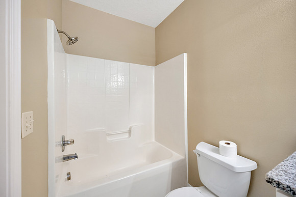 Zoey 9507 Grovesdale Cir #201-22