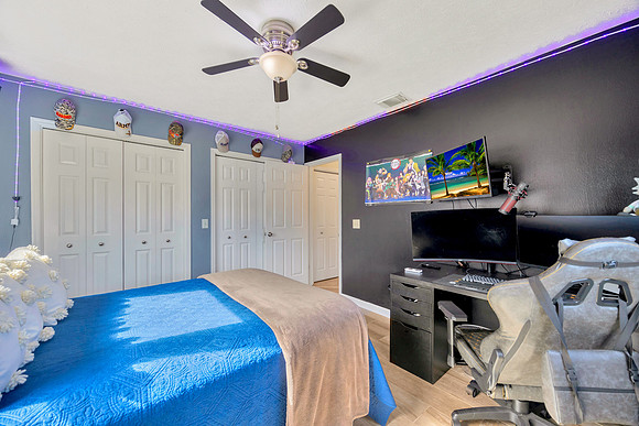 Lynn Davis 11019 Hannaway Dr.-3