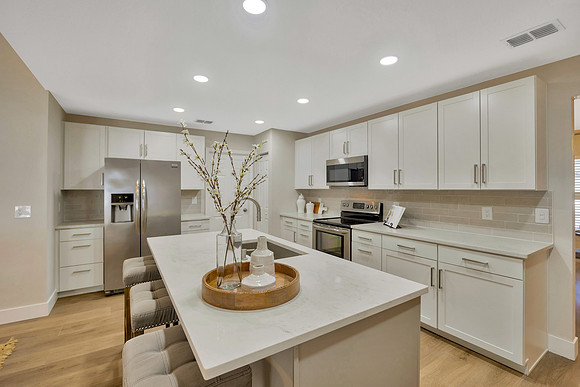 Lynn Davis 2409 Arborwood Dr.-40