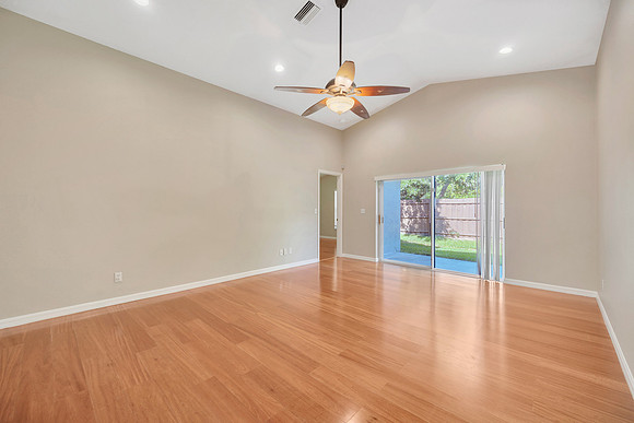 Brownlee 4910 Copper Canyon Blvd.-18