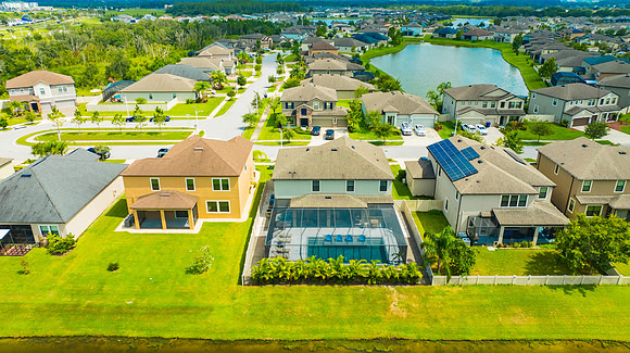 Amanda 8085 Lago Mist Way-7
