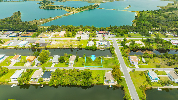Mary Hayward 0 Fernleaf Dr-18