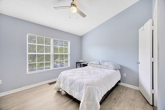 Zoey 4427 Barnstead Dr.-11