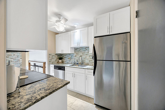 Kim Swearingen 6831 S. Wall St.-6