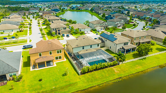 Amanda 8085 Lago Mist Way-6