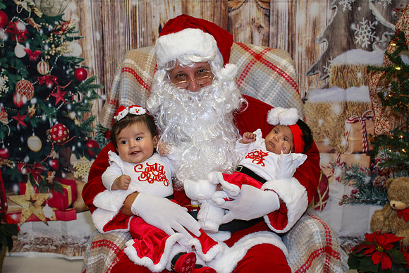 Mickey Keenan Pictures with Santa 2024-67
