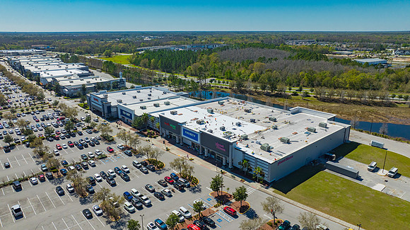 Nations Roofing during construction Planet Fitness -10
