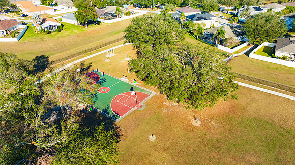 Lynn Davis 2409 Arborwood Dr.-85