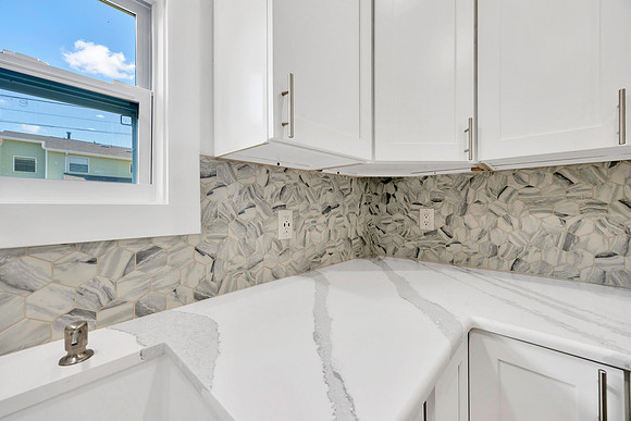 Onsite 2902 N Decatur Ave-36