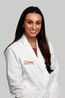 Neha Chandan Headshots Gray 2