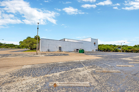 Paul Cross 5500 Memorial Hwy-3