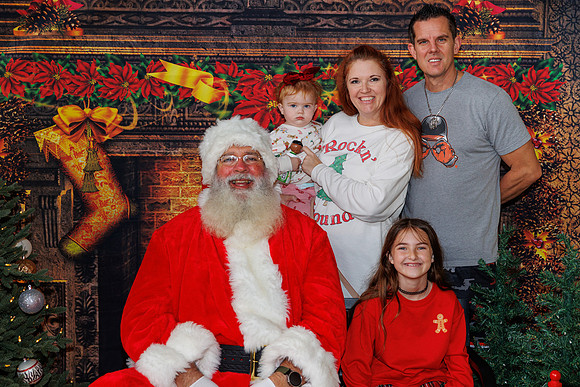 Live Oak Christmas December 14th 2024-98