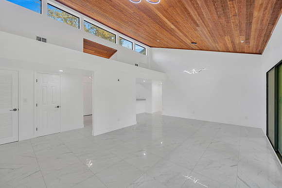 Candy Smith 818 Pinewood Ct-6
