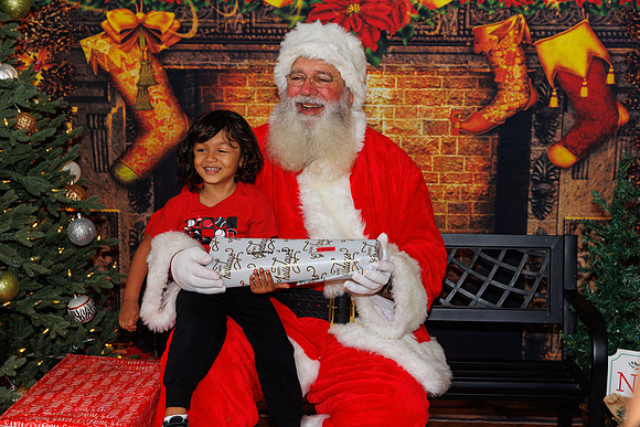Live Oak Christmas December 14th 2024-104